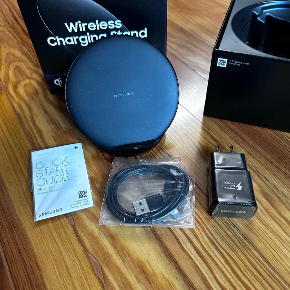 Samsung Fast Charge Wireless Stand - Black